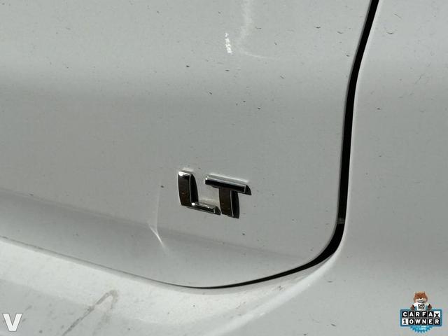 Photo of 2021 Summit White Chevrolet Equinox