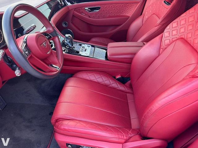 Photo of 2020 White Bentley Continental GT
