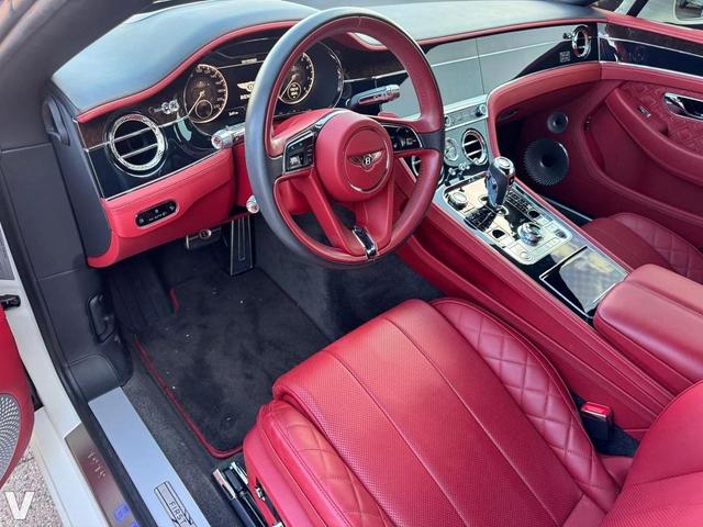 Photo of 2020 White Bentley Continental GT
