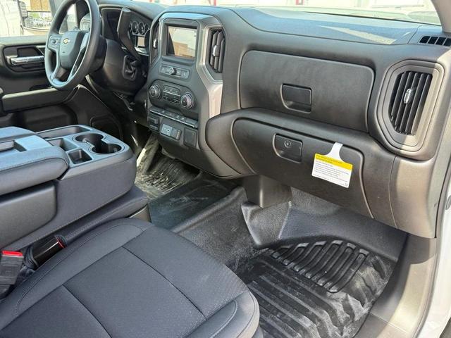 Photo of 2025 Summit White Chevrolet Silverado 2500