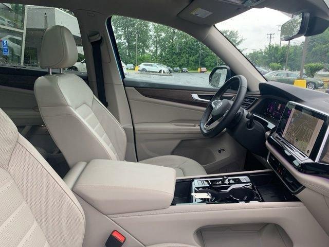 Photo of 2025 Mountain  Lake Blue Volkswagen Atlas