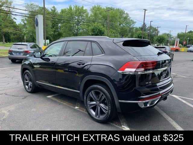 Photo of 2021 Deep Black Pearl Effect Volkswagen Atlas Cross Sport