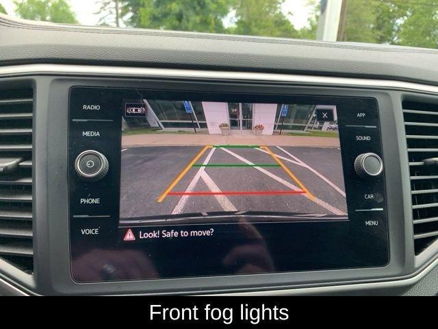 Photo of 2021 Deep Black Pearl Effect Volkswagen Atlas Cross Sport