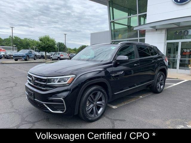 Photo of 2021 Deep Black Pearl Effect Volkswagen Atlas Cross Sport