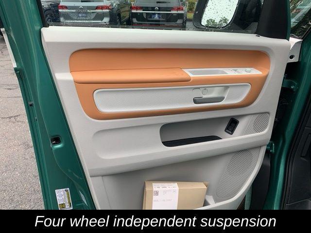 Photo of 2025 Mahi Green Metallic - Candy White Volkswagen ID. Buzz