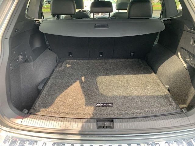 Photo of 2022 Platinum Gray Metallic Volkswagen Tiguan