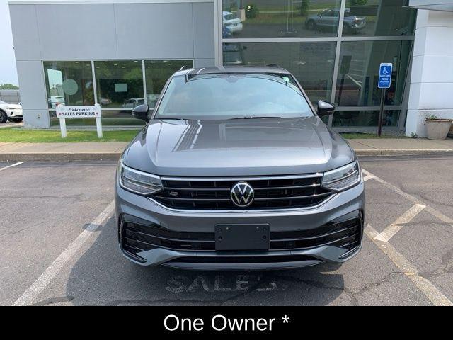 Photo of 2022 Platinum Gray Metallic Volkswagen Tiguan