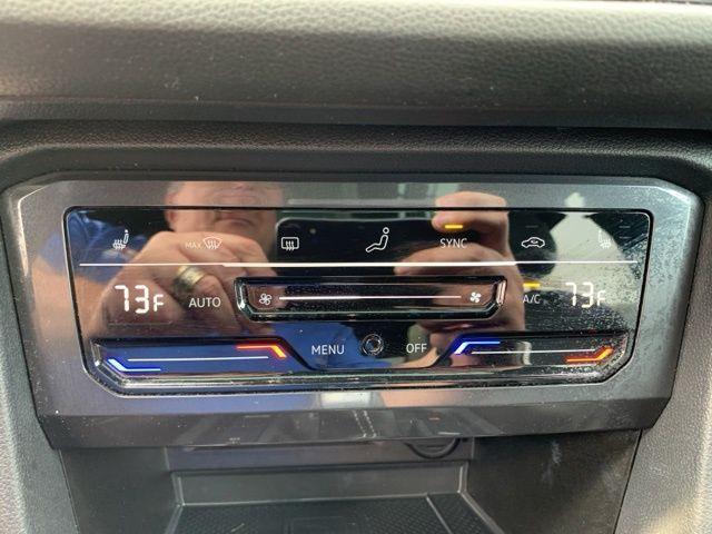 Photo of 2022 Platinum Gray Metallic Volkswagen Tiguan