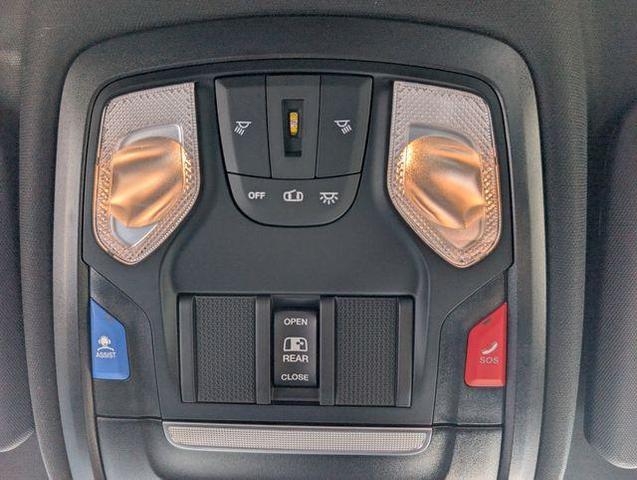 Photo of 2025 White RAM 2500