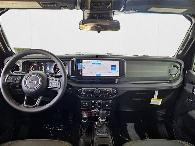 Photo of 2025 Black Clearcoat Jeep Gladiator