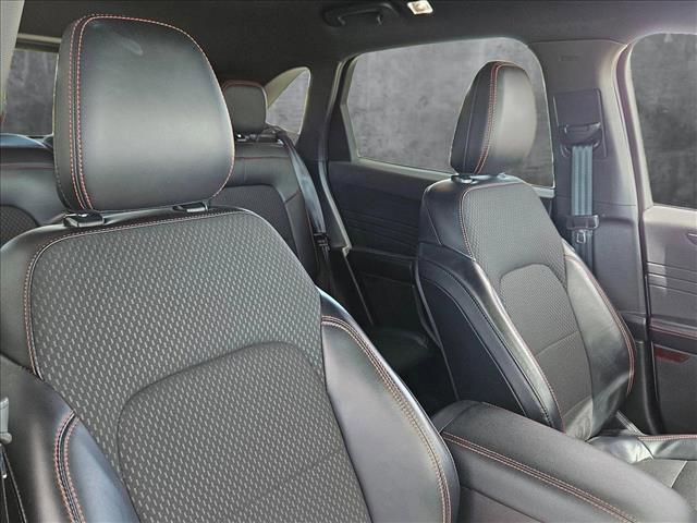 Photo of 2024 Iconic Silver Metallic Ford Escape