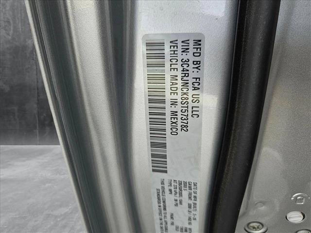Photo of 2025 Silver Zynith Clearcoat Jeep Wagoneer S