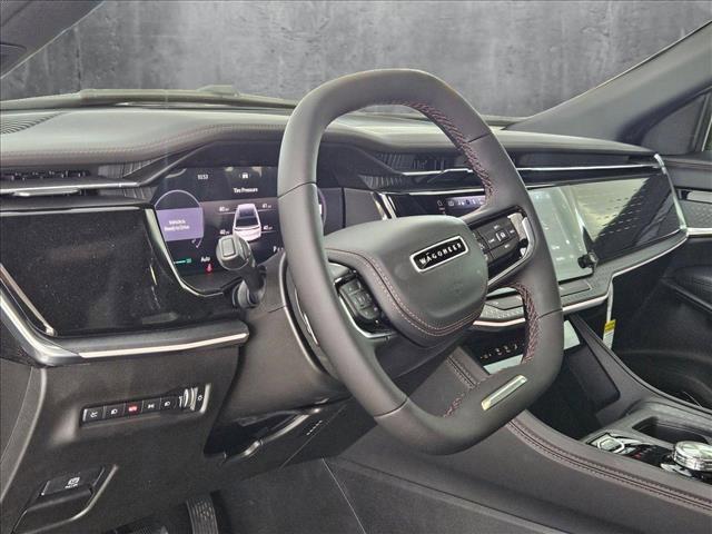 Photo of 2025 Silver Zynith Clearcoat Jeep Wagoneer S