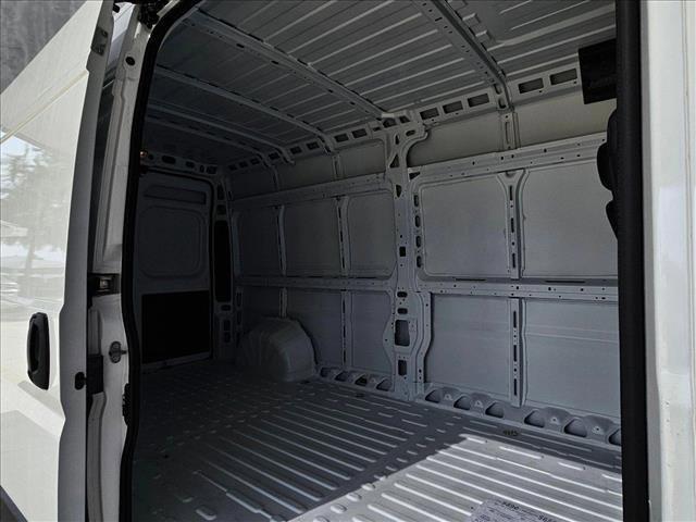 Photo of 2025 Bright White Clearcoat RAM ProMaster 2500