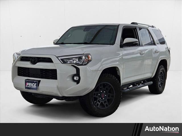 Photo of 2021 Super White Toyota 4Runner