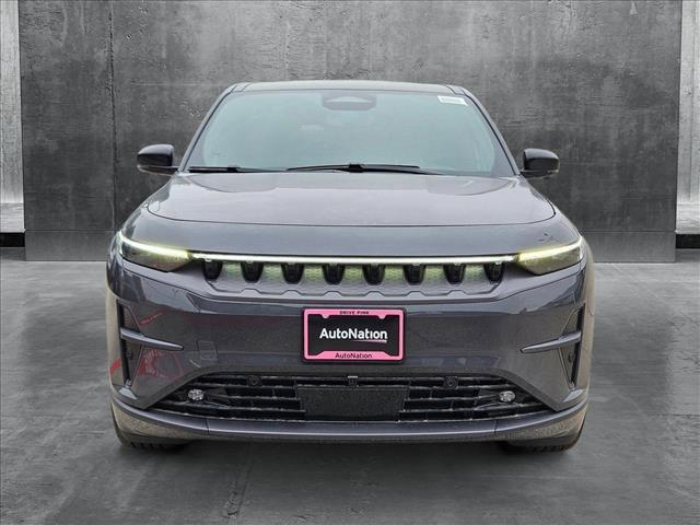 Photo of 2025 Baltic Gray Metallic Clearcoat Jeep Wagoneer S