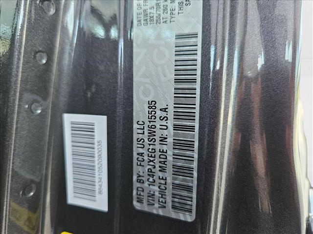 Photo of 2025 Granite Crystal Metallic Clearcoat Jeep Wrangler