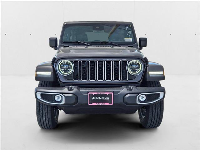 Photo of 2025 Granite Crystal Metallic Clearcoat Jeep Wrangler