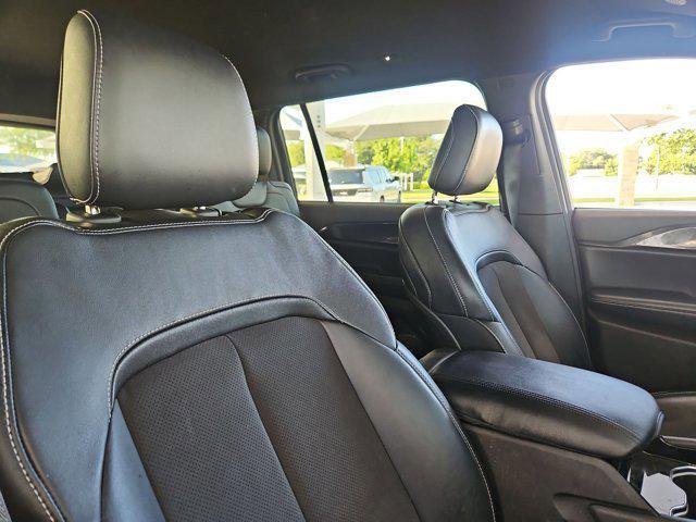 Photo of 2023 Silver Zynith Jeep Grand Cherokee L