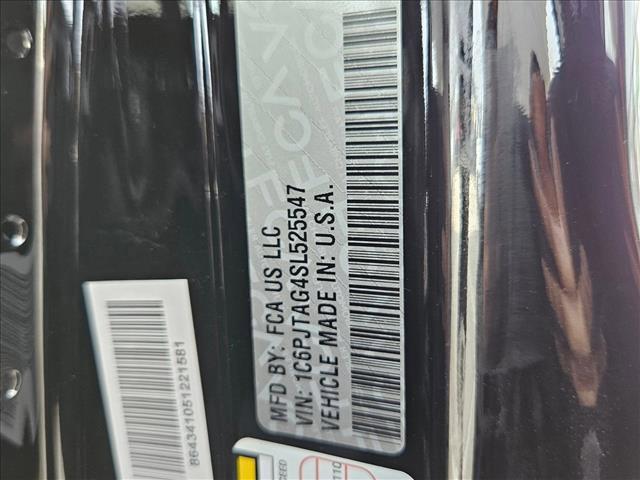 Photo of 2025 Black Clearcoat Jeep Gladiator