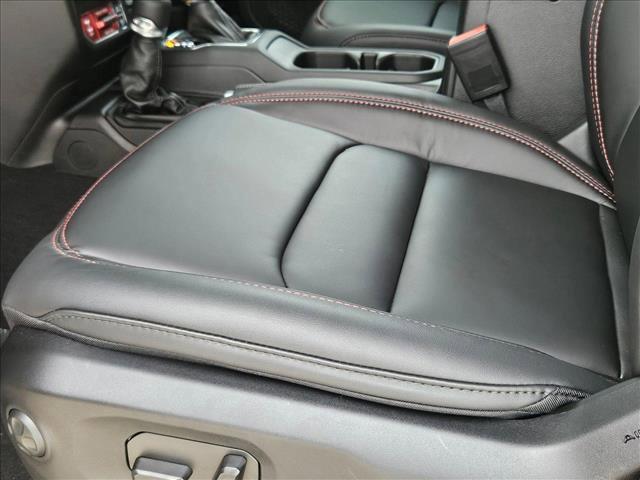 Photo of 2025 Black Clearcoat Jeep Gladiator