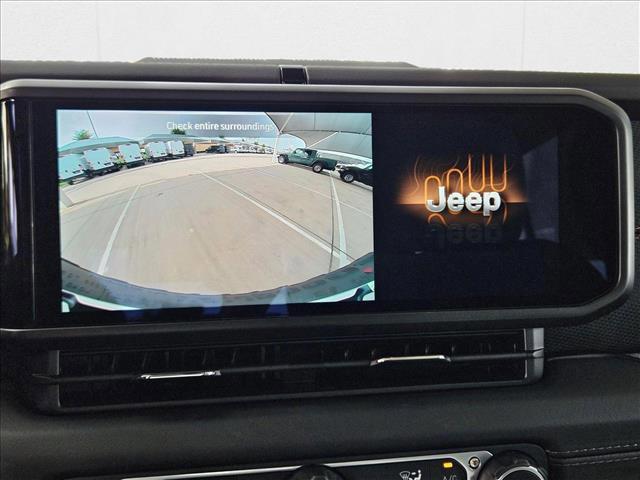 Photo of 2025 Granite Crystal Metallic Clearcoat Jeep Wrangler