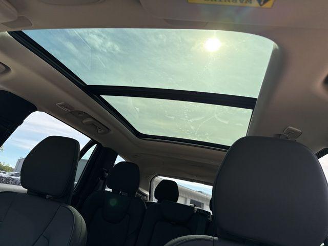 Photo of 2026 Vapour Gray Volvo XC90