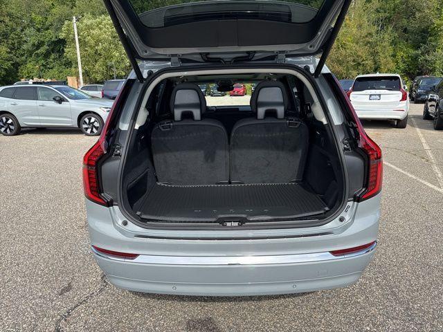 Photo of 2026 Vapour Gray Volvo XC90