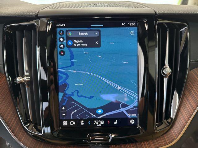 Photo of 2025 Denim Blue Metallic Volvo XC60