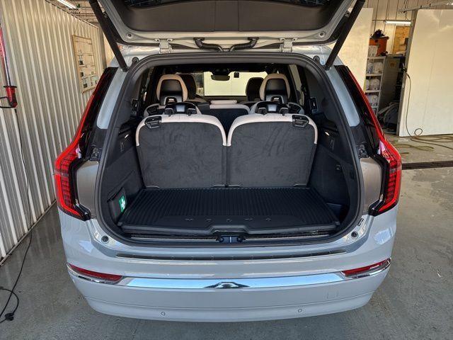 Photo of 2025 Vapour Gray Volvo XC90 Plug-In Hybrid