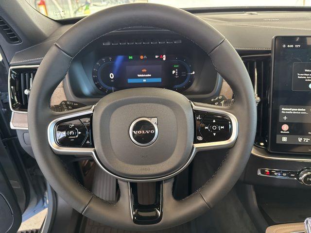 Photo of 2025 Vapour Gray Volvo XC90 Plug-In Hybrid