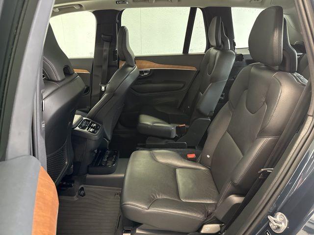 Photo of 2022 Denim Blue Metallic Volvo XC90