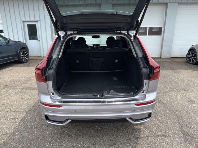 Photo of 2026 Silver Volvo XC60