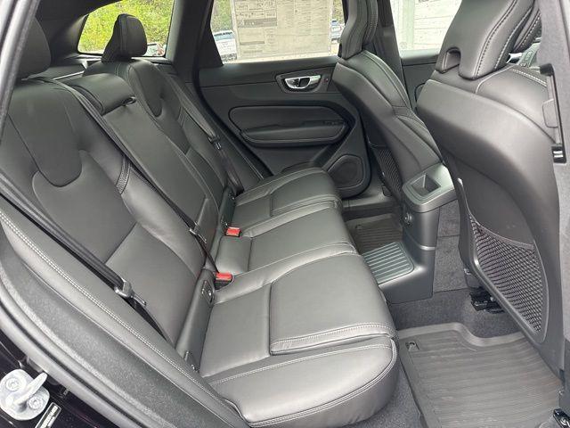 Photo of 2025 Onyx Black Metallic Volvo XC60 Plug-In Hybrid