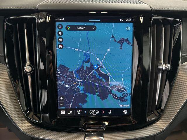 Photo of 2025 Onyx Black Metallic Volvo XC60 Plug-In Hybrid