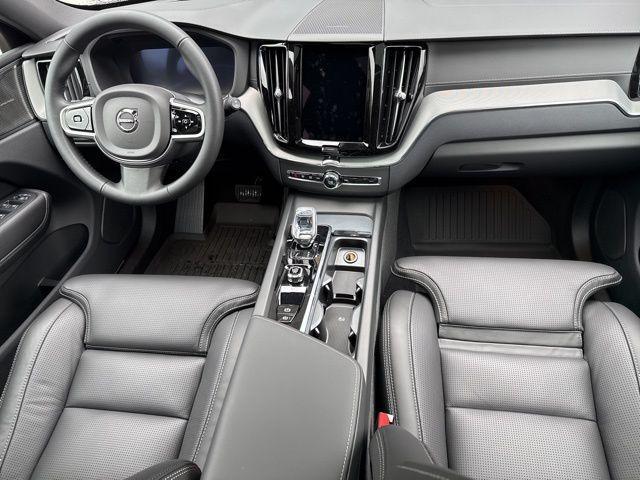 Photo of 2025 Onyx Black Metallic Volvo XC60 Plug-In Hybrid
