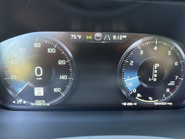 Photo of 2022 Savile Gray Metallic Volvo XC90
