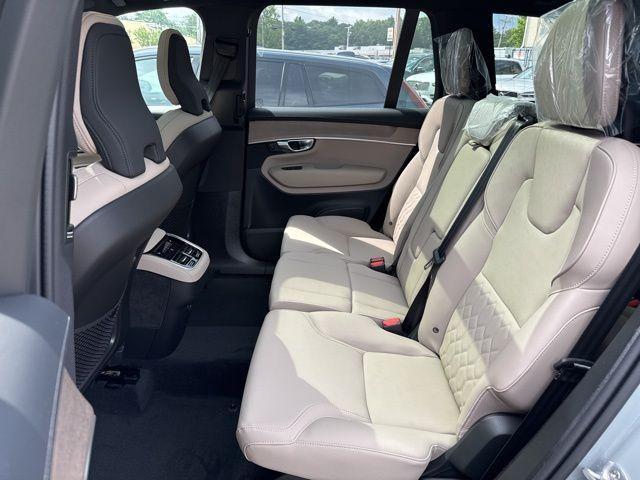 Photo of 2025 Vapour Gray Volvo XC90