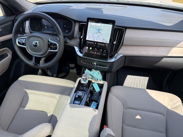 Photo of 2025 Vapour Gray Volvo XC90
