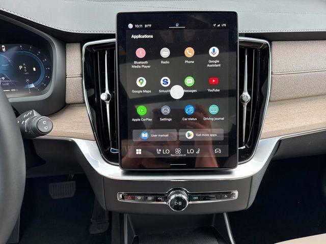 Photo of 2025 Vapour Gray Volvo XC90