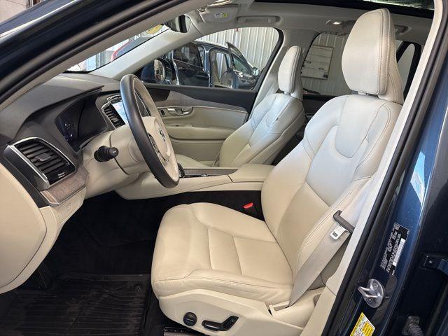 Photo of 2024 Denim Blue Metallic Volvo XC90