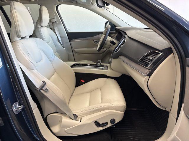 Photo of 2024 Denim Blue Metallic Volvo XC90