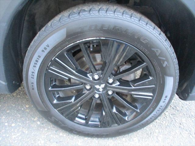 Photo of 2018 Tarmac Black Metallic Mitsubishi Eclipse Cross