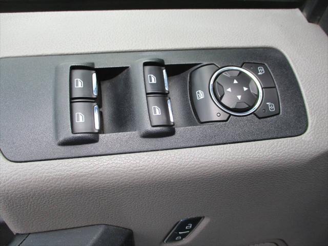 Photo of 2016 Oxford White Ford F-150