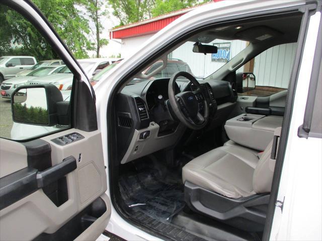 Photo of 2016 Oxford White Ford F-150