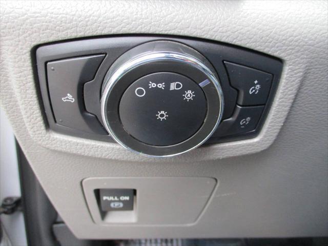 Photo of 2016 Oxford White Ford F-150