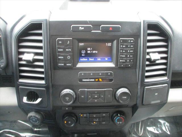 Photo of 2016 Oxford White Ford F-150
