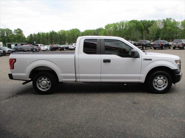 Photo of 2016 Oxford White Ford F-150