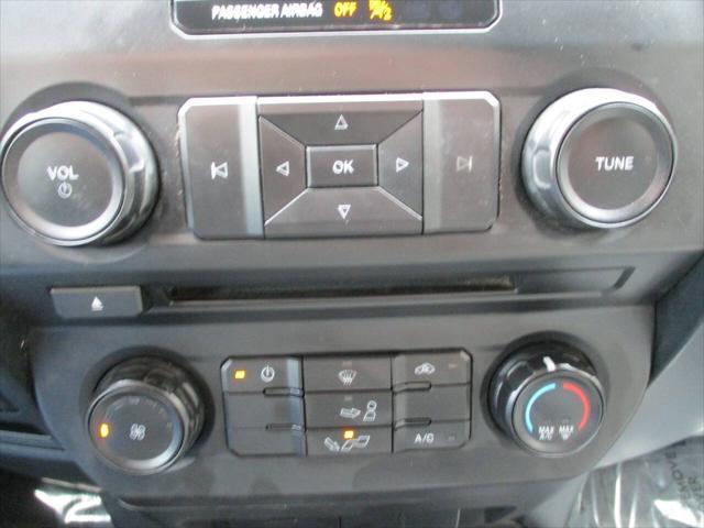 Photo of 2016 Oxford White Ford F-150