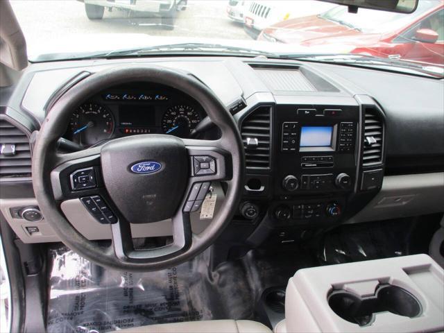 Photo of 2016 Oxford White Ford F-150